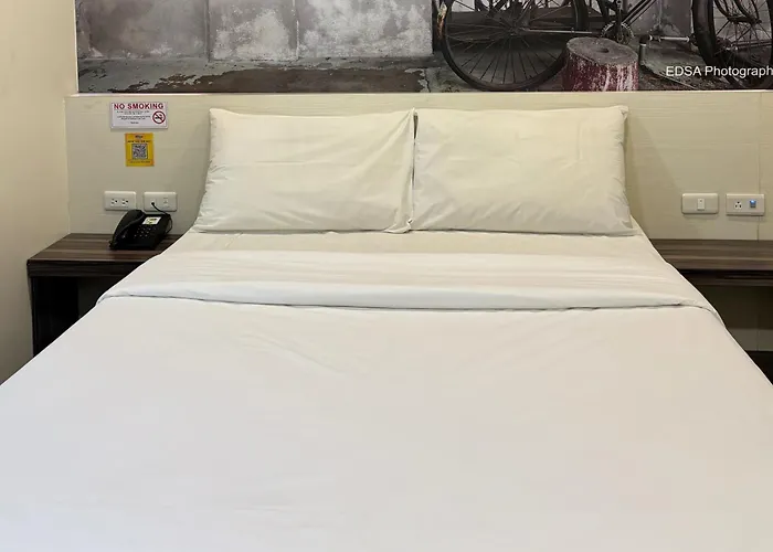 Hotel Sugbutel Family Powered By Cocotel 3*