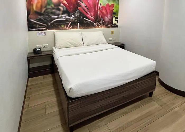 Sugbutel Family Powered By Cocotel Hotel 3*