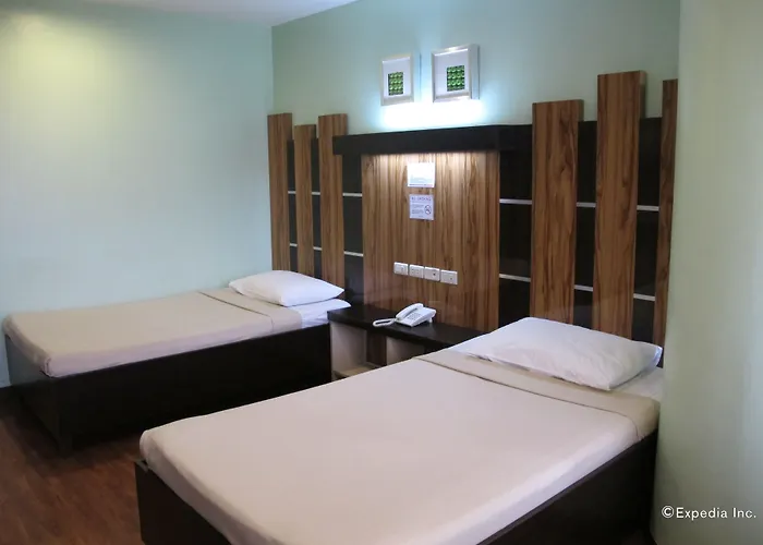 Sugbutel Family Powered By Cocotel Hotel 3*