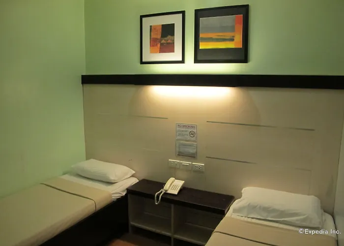 Hotel Sugbutel Family Powered By Cocotel 3*