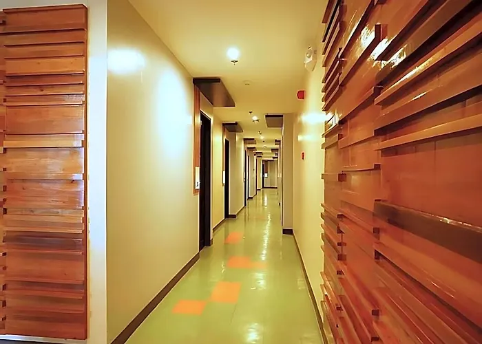 Hotel Sugbutel Family Powered By Cocotel